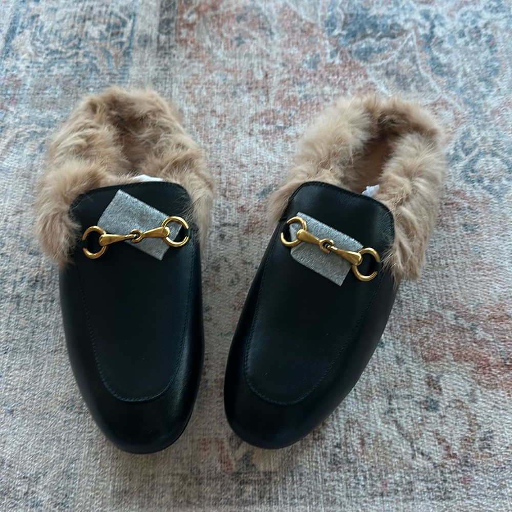 Faux Gucci slip on loafers- coonek brand